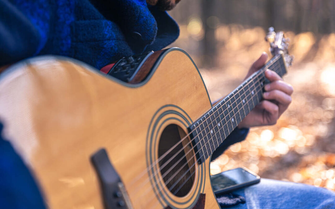 Quanto tempo preciso para aprender a tocar violão católico?